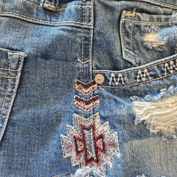 Harper Shorts Women Denim Distressed Low Rise Frayed Embroidered Jeans Size 26 - Picture 8 of 10